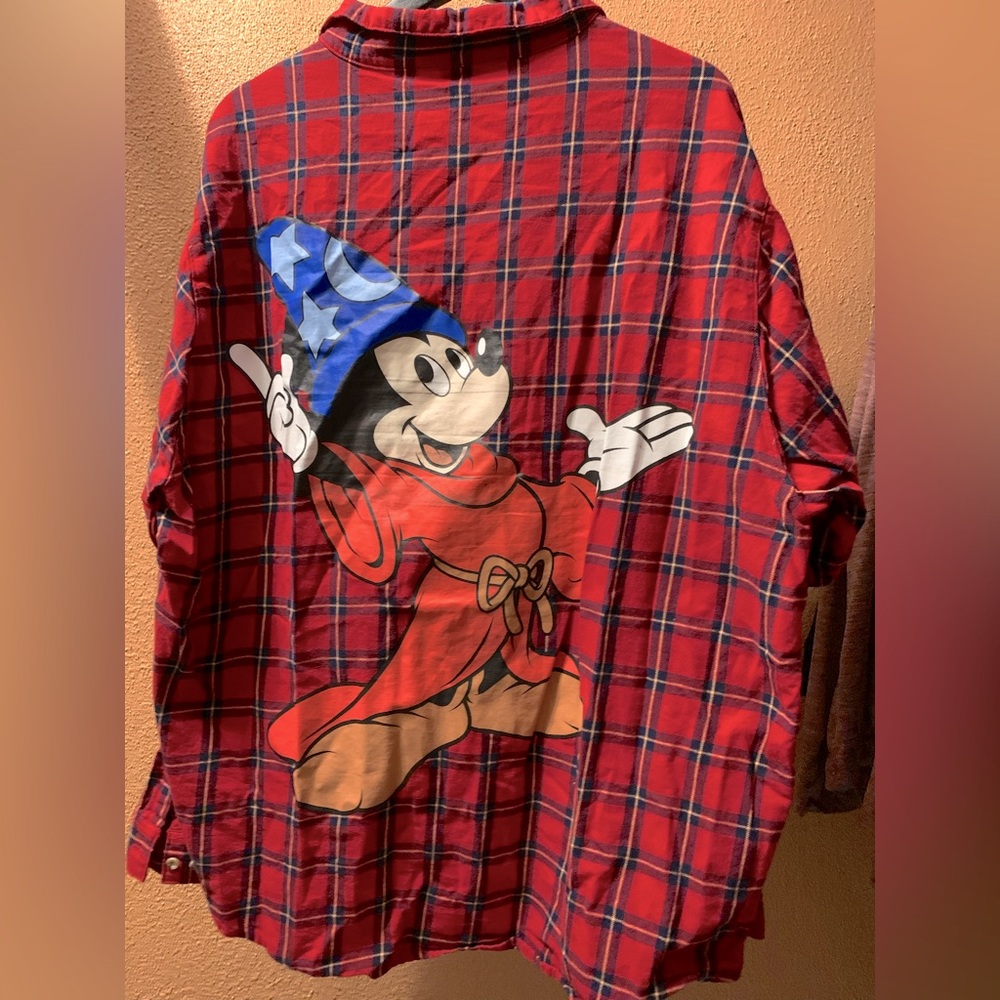 Cakeworthy Plus Size Sorcerer Mickey flannel, size 4X